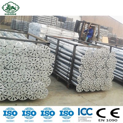 Nízkonákladové galvanizované zemní piloty